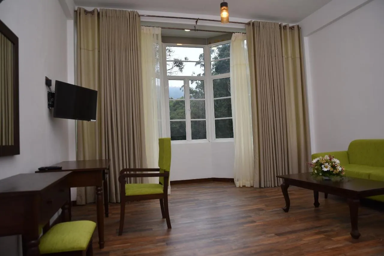 Hotel Nuwara Eliya Golf Club 3*,